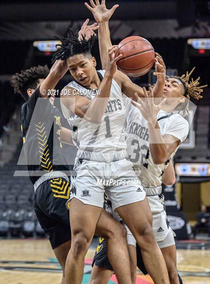 Thumbnail 1 in Steele vs Brennan (Spurs High School Showcase) photogallery.