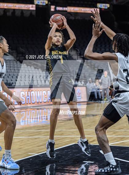 Thumbnail 1 in Steele vs Brennan (Spurs High School Showcase) photogallery.