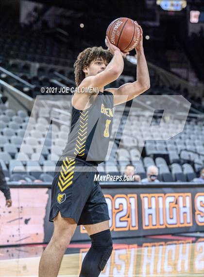 Thumbnail 3 in Steele vs Brennan (Spurs High School Showcase) photogallery.