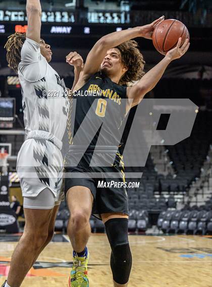 Thumbnail 2 in Steele vs Brennan (Spurs High School Showcase) photogallery.