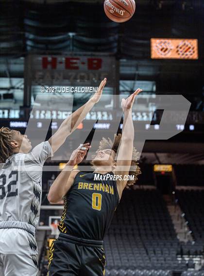 Thumbnail 1 in Steele vs Brennan (Spurs High School Showcase) photogallery.