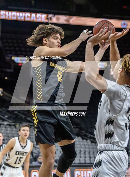 Thumbnail 3 in Steele vs Brennan (Spurs High School Showcase) photogallery.