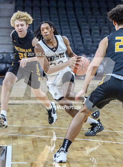 Thumbnail 3 in Steele vs Brennan (Spurs High School Showcase) photogallery.