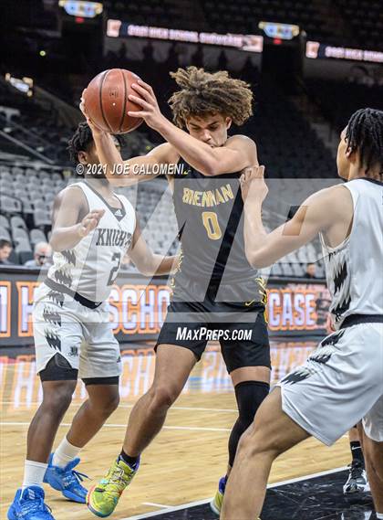Thumbnail 1 in Steele vs Brennan (Spurs High School Showcase) photogallery.