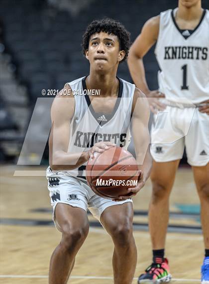Thumbnail 1 in Steele vs Brennan (Spurs High School Showcase) photogallery.