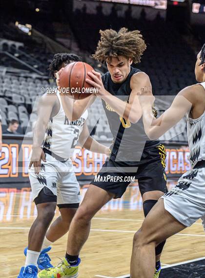 Thumbnail 2 in Steele vs Brennan (Spurs High School Showcase) photogallery.
