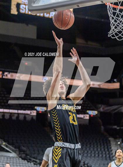 Thumbnail 3 in Steele vs Brennan (Spurs High School Showcase) photogallery.