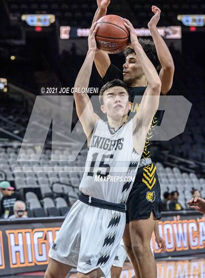 Thumbnail 1 in Steele vs Brennan (Spurs High School Showcase) photogallery.