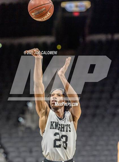 Thumbnail 1 in Steele vs Brennan (Spurs High School Showcase) photogallery.