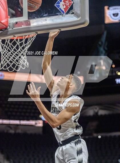 Thumbnail 1 in Steele vs Brennan (Spurs High School Showcase) photogallery.