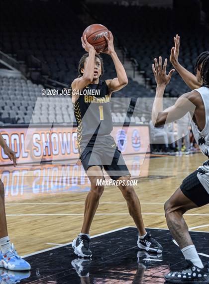 Thumbnail 3 in Steele vs Brennan (Spurs High School Showcase) photogallery.