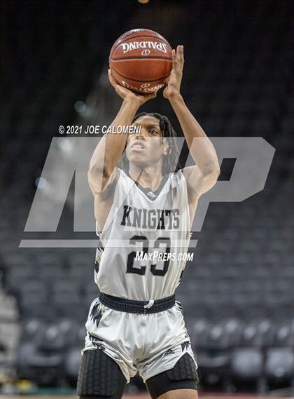 Thumbnail 1 in Steele vs Brennan (Spurs High School Showcase) photogallery.