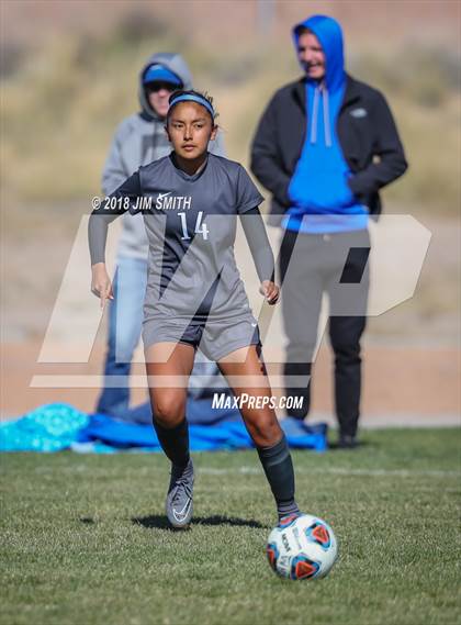 Thumbnail 1 in Carlsbad @ Volcano Vista (NMAA 5A 1st. Round Playoff) photogallery.