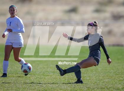 Thumbnail 2 in Carlsbad @ Volcano Vista (NMAA 5A 1st. Round Playoff) photogallery.