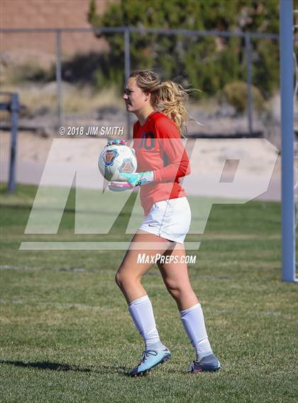 Thumbnail 2 in Carlsbad @ Volcano Vista (NMAA 5A 1st. Round Playoff) photogallery.