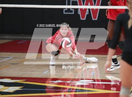 Thumbnail 3 in Village Christian @ Harvard-Westlake photogallery.