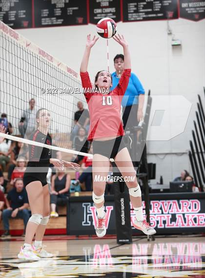Thumbnail 3 in Village Christian @ Harvard-Westlake photogallery.