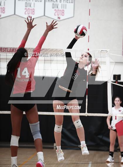 Thumbnail 1 in Village Christian @ Harvard-Westlake photogallery.