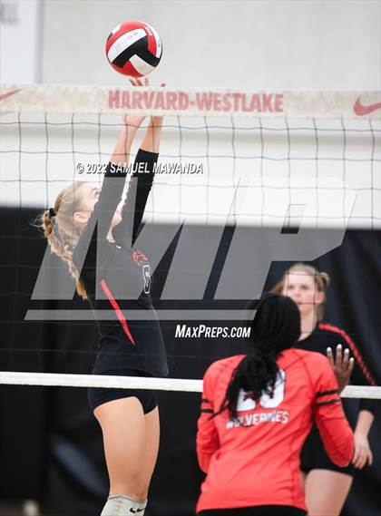 Thumbnail 2 in Village Christian @ Harvard-Westlake photogallery.