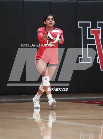 Thumbnail 2 in Village Christian @ Harvard-Westlake photogallery.