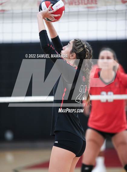Thumbnail 2 in Village Christian @ Harvard-Westlake photogallery.