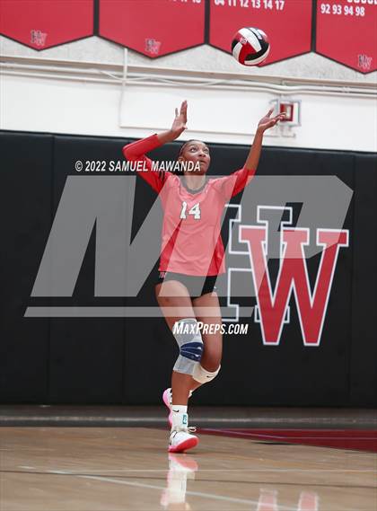 Thumbnail 3 in Village Christian @ Harvard-Westlake photogallery.
