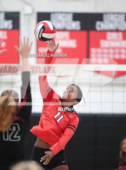 Thumbnail 1 in Village Christian @ Harvard-Westlake photogallery.