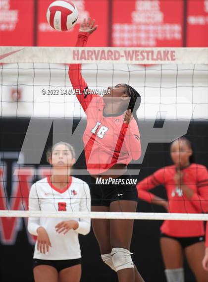 Thumbnail 1 in Village Christian @ Harvard-Westlake photogallery.