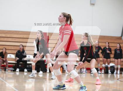 Thumbnail 3 in Village Christian @ Harvard-Westlake photogallery.