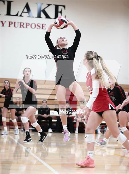 Thumbnail 2 in Village Christian @ Harvard-Westlake photogallery.