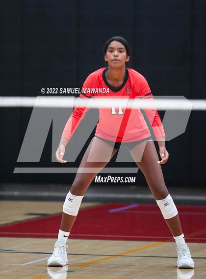 Thumbnail 2 in Village Christian @ Harvard-Westlake photogallery.