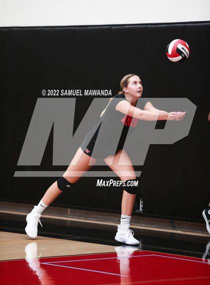 Thumbnail 3 in Village Christian @ Harvard-Westlake photogallery.
