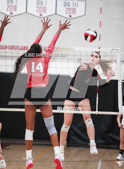 Thumbnail 2 in Village Christian @ Harvard-Westlake photogallery.