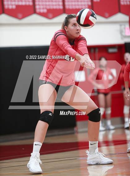 Thumbnail 2 in Village Christian @ Harvard-Westlake photogallery.