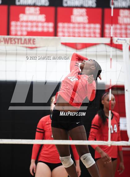 Thumbnail 2 in Village Christian @ Harvard-Westlake photogallery.