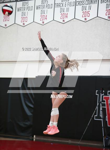Thumbnail 2 in Village Christian @ Harvard-Westlake photogallery.