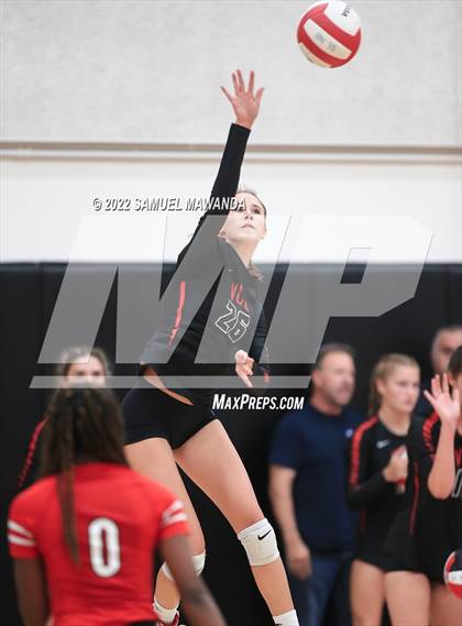 Thumbnail 3 in Village Christian @ Harvard-Westlake photogallery.