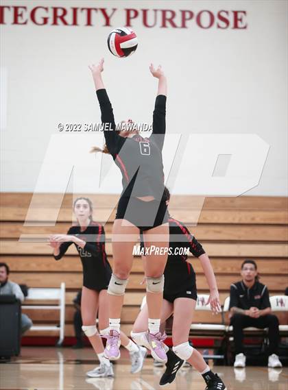 Thumbnail 3 in Village Christian @ Harvard-Westlake photogallery.