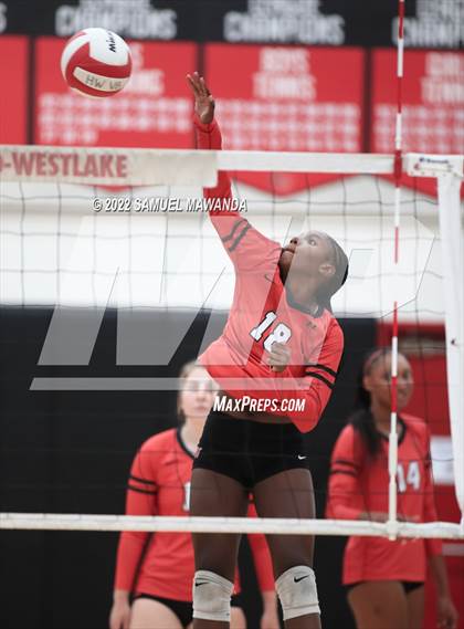 Thumbnail 3 in Village Christian @ Harvard-Westlake photogallery.