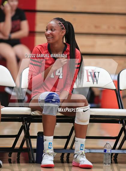 Thumbnail 3 in Village Christian @ Harvard-Westlake photogallery.
