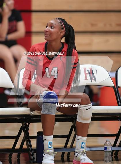 Thumbnail 1 in Village Christian @ Harvard-Westlake photogallery.