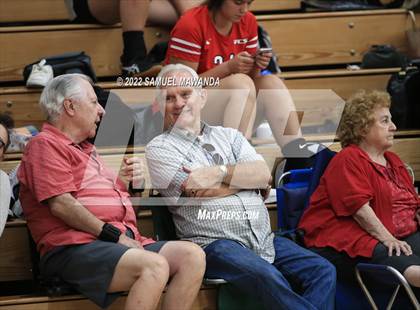 Thumbnail 3 in Village Christian @ Harvard-Westlake photogallery.