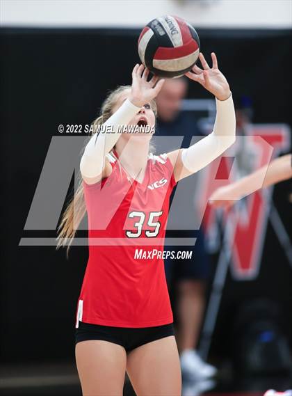 Thumbnail 2 in Village Christian @ Harvard-Westlake photogallery.