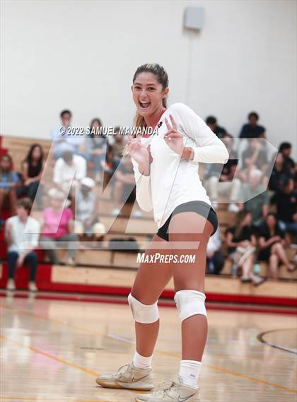 Thumbnail 3 in Village Christian @ Harvard-Westlake photogallery.