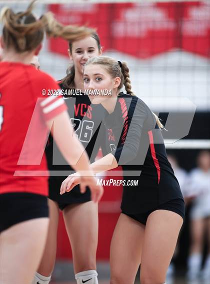 Thumbnail 3 in Village Christian @ Harvard-Westlake photogallery.