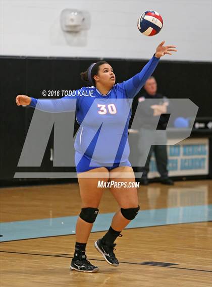 Thumbnail 3 in Hale Ray vs. Coventry (CIAC Class S Semifinal) photogallery.