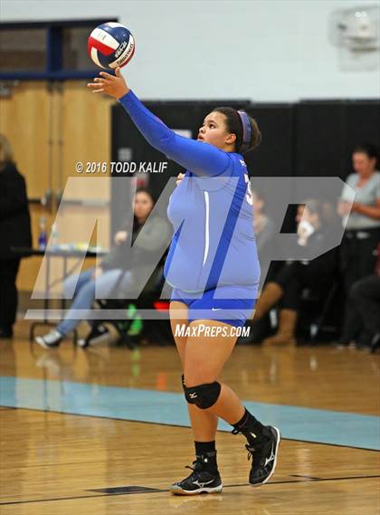 Thumbnail 3 in Hale Ray vs. Coventry (CIAC Class S Semifinal) photogallery.