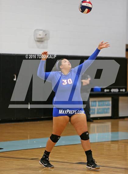Thumbnail 2 in Hale Ray vs. Coventry (CIAC Class S Semifinal) photogallery.