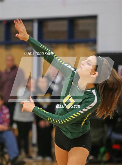 Thumbnail 2 in Hale Ray vs. Coventry (CIAC Class S Semifinal) photogallery.