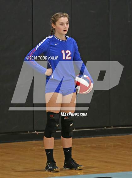 Thumbnail 3 in Hale Ray vs. Coventry (CIAC Class S Semifinal) photogallery.
